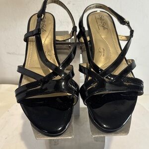 Soft Style Maisy Women's Sandals Hss1413-0003 size 7.5 Wide